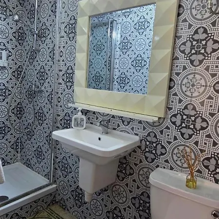 Servants' Quarters Apartment Valletta